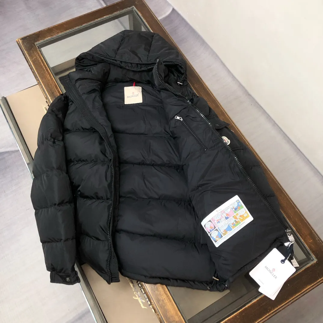 🔥Mon*cler New Arrival Classic ！ 🈶 ！ Series ！ ！ 90 ， 👏 🉑 ， 👏 ， Lightweight 💫 ：Black Green Yellow Sizes：1-2-3-4-5（M-3xl）